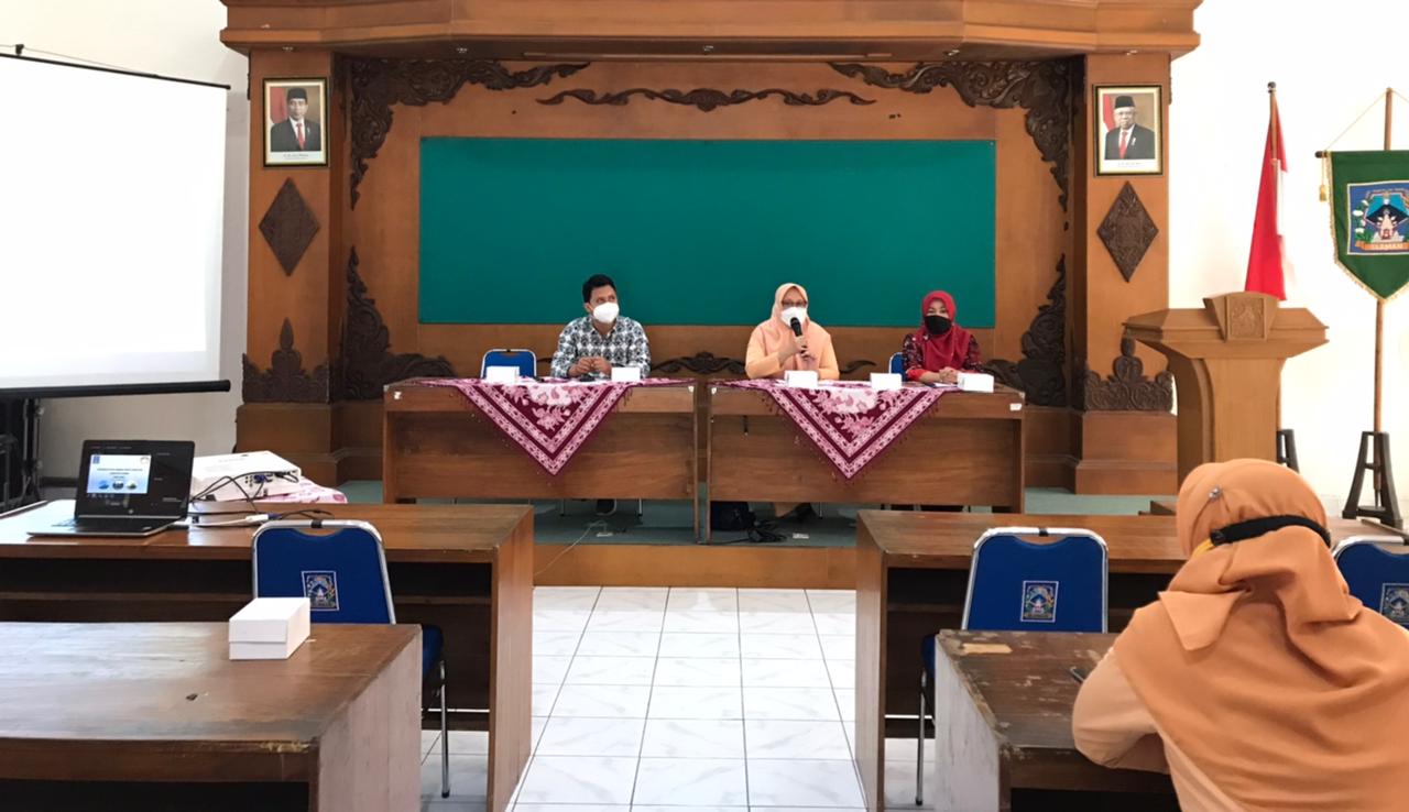 Membangun Komunikasi Efektif antara Orang tua dan Anak