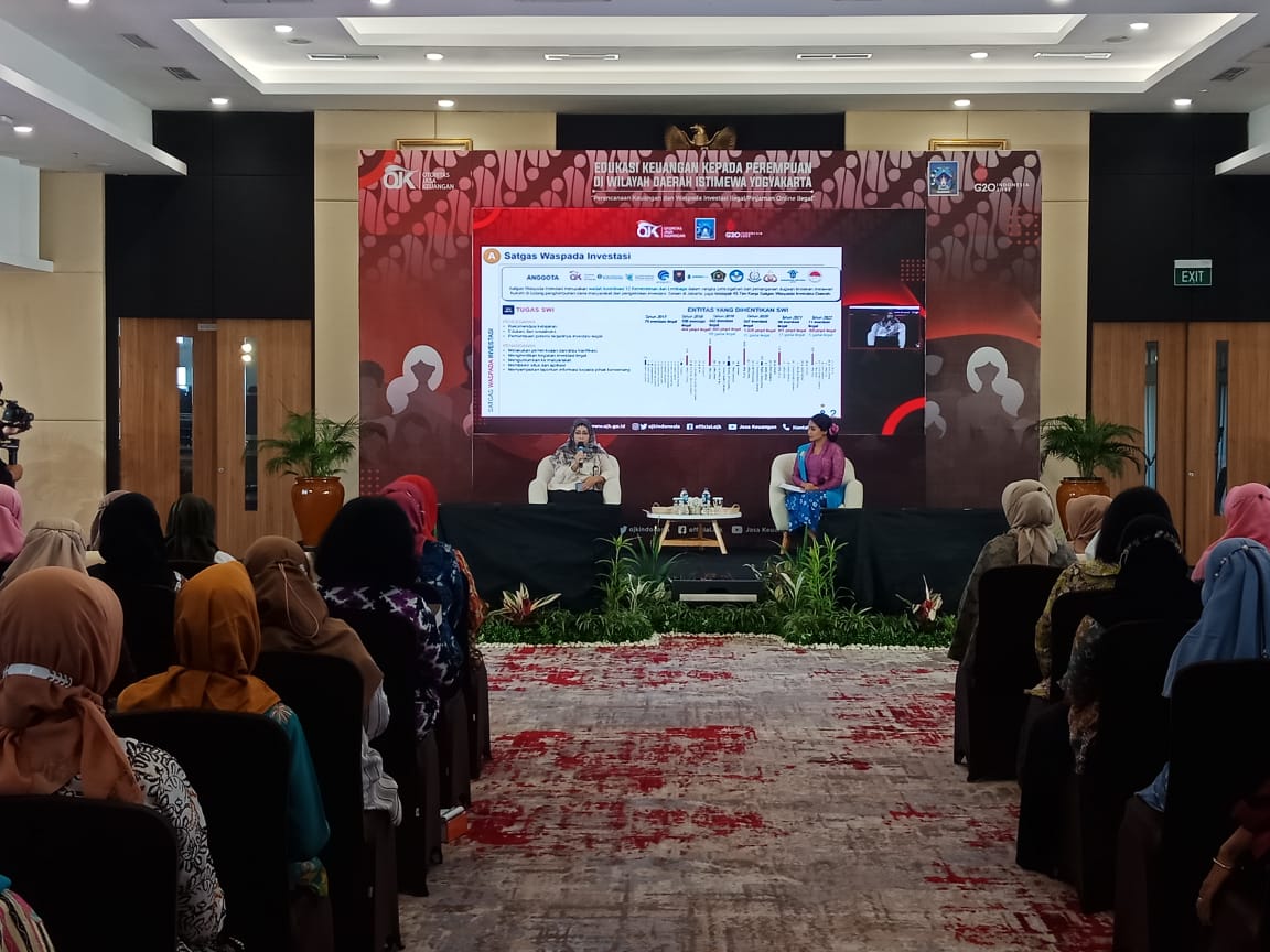 EDUKASI KEUANGAN KEPADA PEREMPUAN
