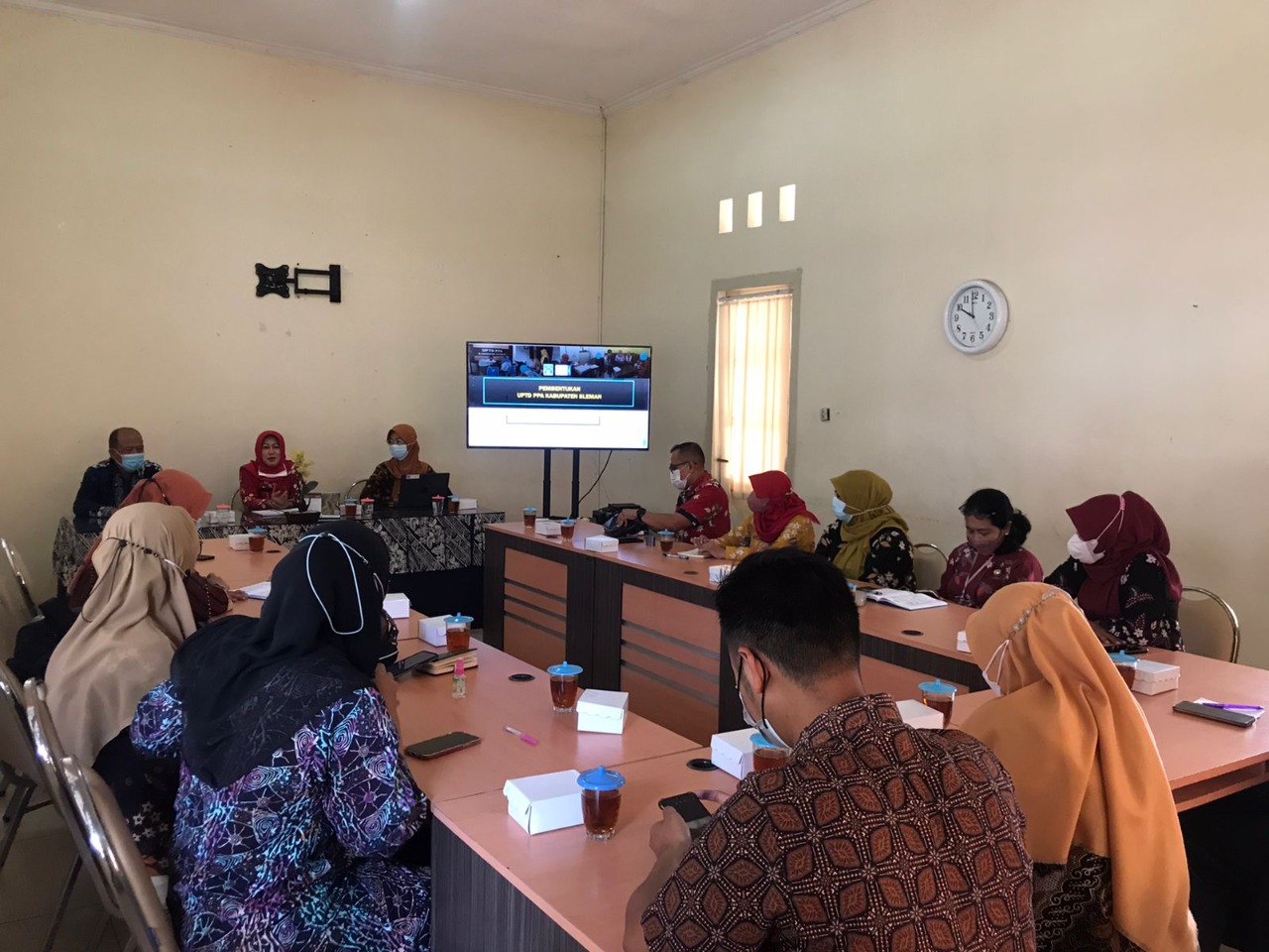 Kunjungan DinSos P3AP2KB Klaten dalam Mengulik Asal Usul UPTD PPA Sleman