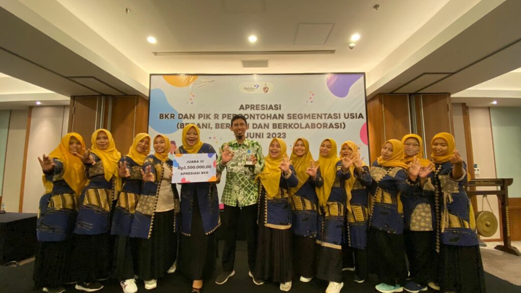 BKR Sedap Malam Padukuhan Gandok Condongcatur Depok Sleman Meraih JUARA III Apresiasi BKR dan PIK-R Percontohan Segmentasi Usia Tingkat DIY Tahun 2023