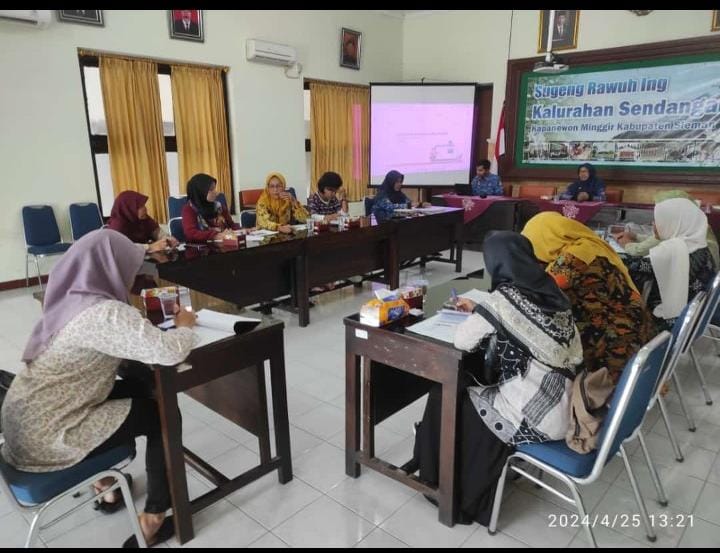Sosialisasi Verval Keluarga Beresiko Stunting Kalurahan Sendnagarum Kapanewon Minggir