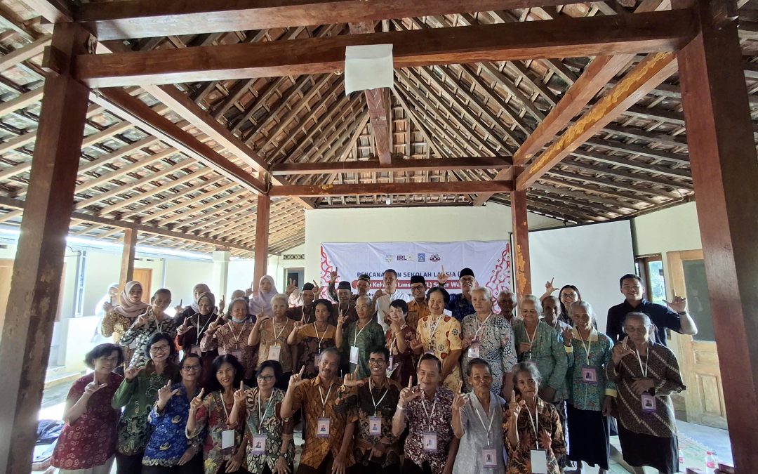 Launching Sekolah Lansia Sembuhan Lor Kapanewon Minggir