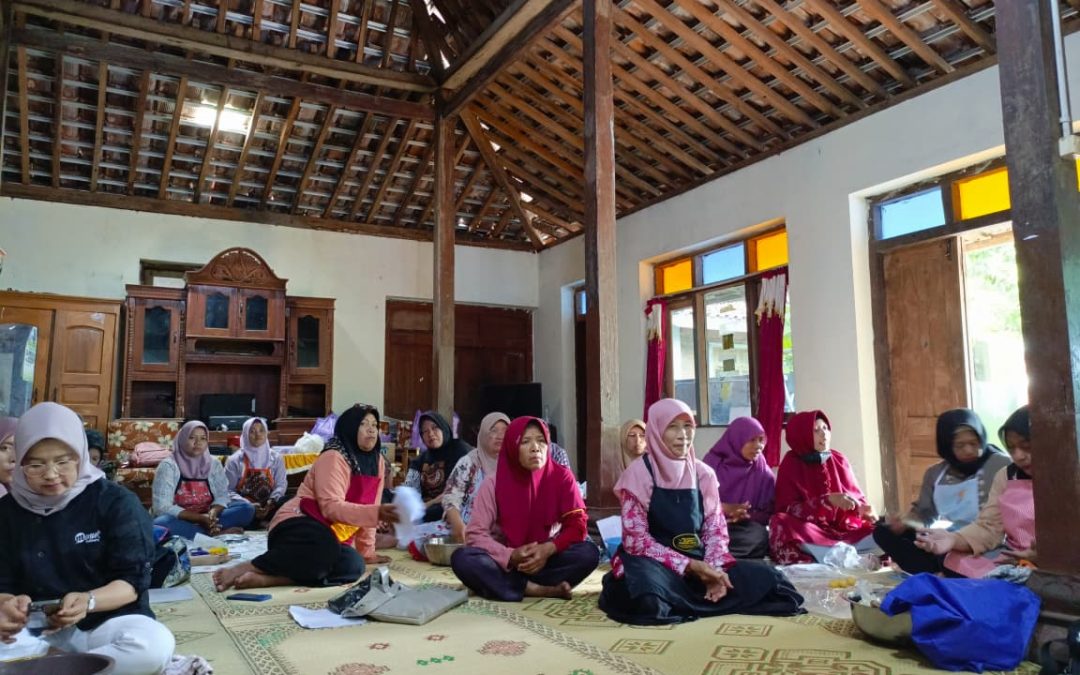 Pelatihan BIMTEK Keterampilan Olahan Bahan Lokal Bagi Perempuan Kapanewon Cangkringan Kegiatan PUPM Bidang Pemberdayaan Perempuan Tahun 2025