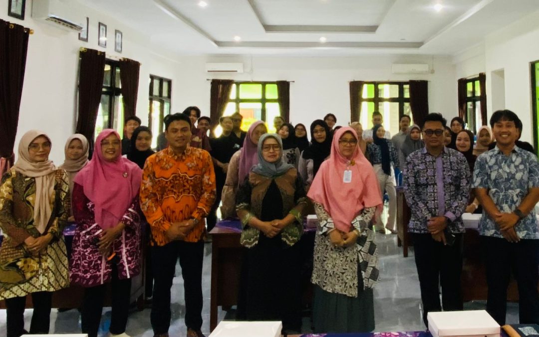 REMAJA DI KAPANEWON DEPOK MENGHADIRI KEGIATAN PENDEWASAAN USIA PERKAWINAN (PUP)