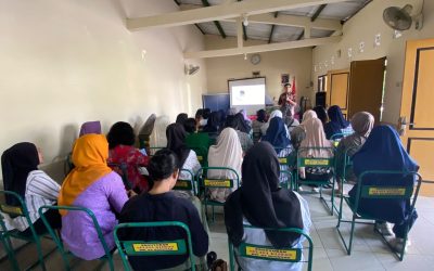 KELAS SEKOLAH PEREMPUAN PUTARAN SUMRINGAH PADUKUHAN NGENTAK CATURTUNGGAL DEPOK SLEMAN